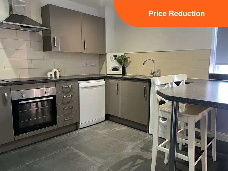 Lord Tennyson // 3 Bed & 3 Bath // Ensuites // AUG 2026 - Thumbnail 1